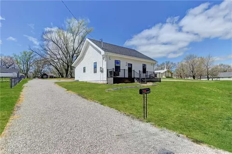 608 S Camden St, Richmond, MO 64085