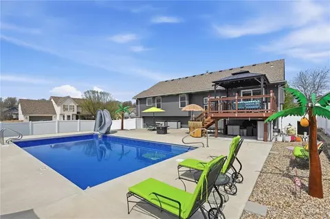 1107 NW Long Dr, Grain Valley, MO 64029