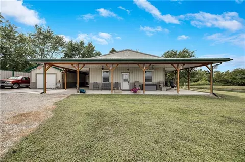 806 SW County Road O Hwy, Holden, MO 64040