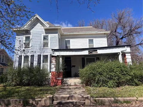 223 NE 6th St, Abilene, KS 67410