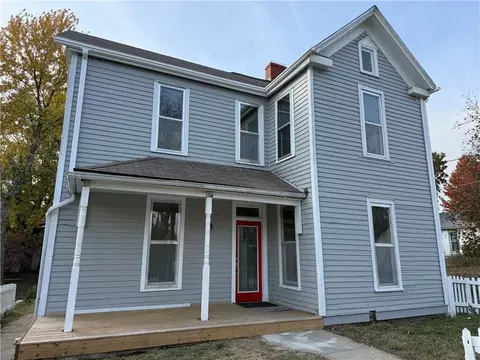 308 N 16th St, Lexington, MO 64067