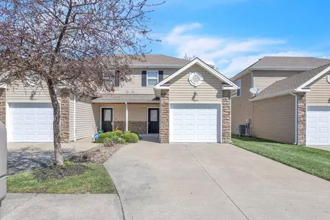 5215 Amy Ct, Saint Joseph, MO 64506