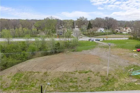 9827 E Independence Ave, Independence, MO 64053 photo 7
