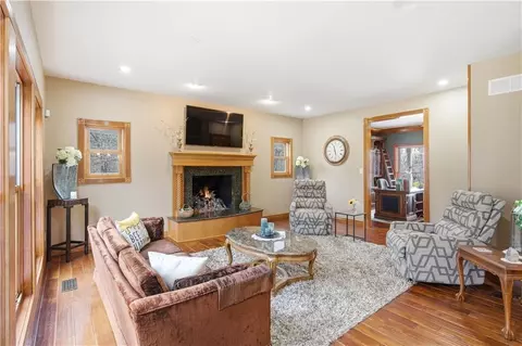 Living - 70 E High Point Ln, Columbia, MO 65203 photo 3 of 8
