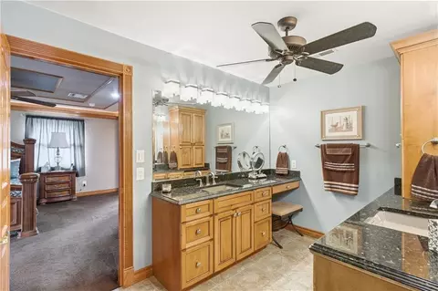 Bath - 70 E High Point Ln, Columbia, MO 65203 photo 8 of 8