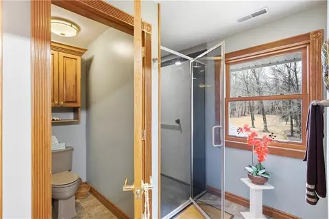Bath - 70 E High Point Ln, Columbia, MO 65203 photo 2 of 8