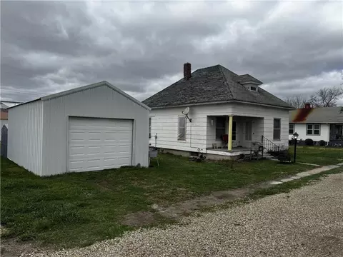 110 N Main St, Ravenwood, MO 64479