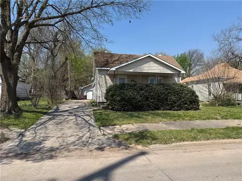 408 S Joplin St, Pittsburg, KS 66762