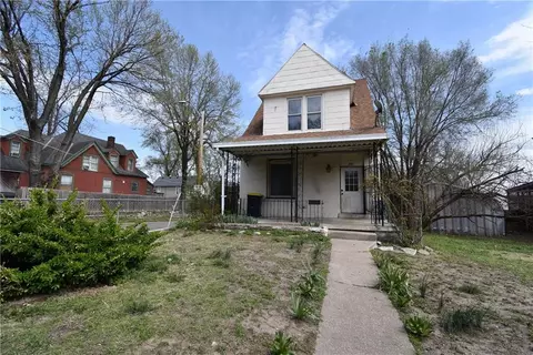801 Elmwood Ave, Kansas City, MO 64124