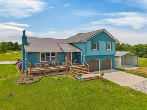 35228 W 123rd St, Rayville, MO 64084