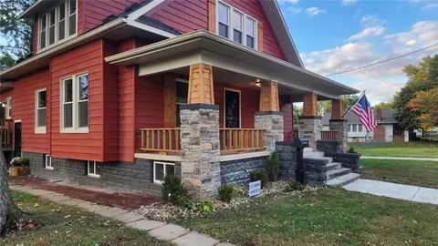 417 S 5th St, Odessa, MO 64076