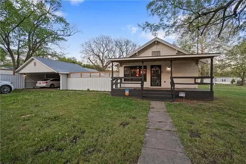 407 Lemon St, Dearing, KS 67340