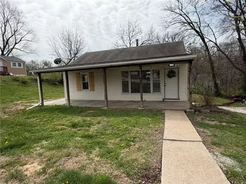 4929 Freeman Ave, Kansas City, KS 66102