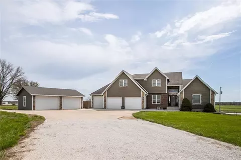 17033 NE County Road 43, Archie, MO 64725