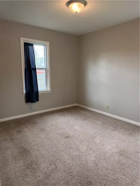 Bedroom - 702 Sunset St, Chillicothe, MO 64601 photo 1 of 3