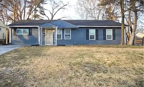 4818 E 45th St, Kansas City, MO 64130