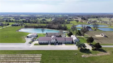 24607 NE Colbern Rd, Lees Summit, MO 64086 photo 13