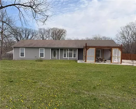 429 NW 1601st Rd, Kingsville, MO 64061
