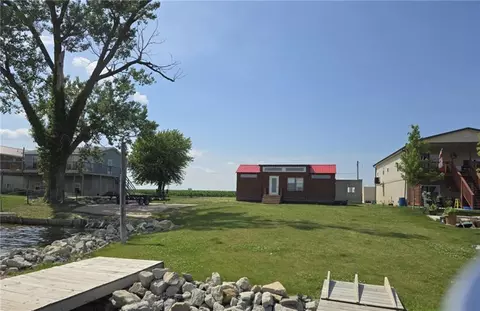 238 Ramsey Dr, Big Lake, MO 64437