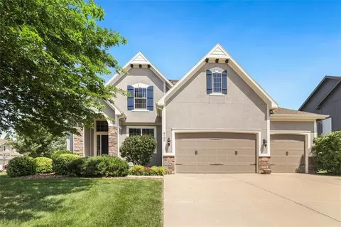 8100 NE 103rd St, Kansas City, MO 64157