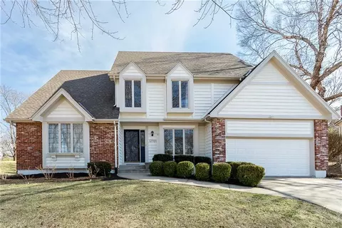 12701 Granada Rd, Leawood, KS 66209