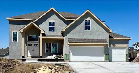 10316 N Smalley Dr, Kansas City, MO 64157