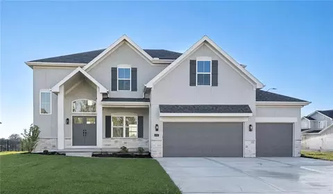 10316 N Smalley Dr, Kansas City, MO 64157
