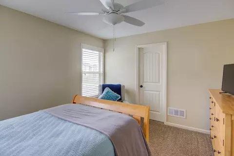 Bedroom - 8012 Apache Rd, Lenexa, KS 66227 photo 7 of 9