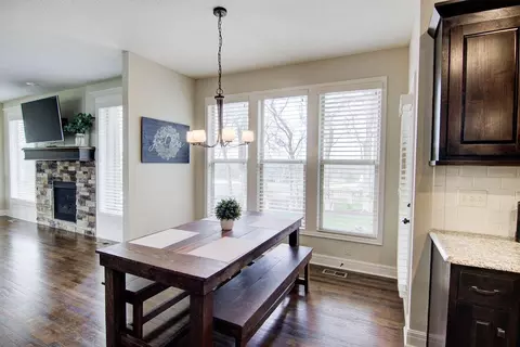 Dining - 8012 Apache Rd, Lenexa, KS 66227 photo 1 of 1