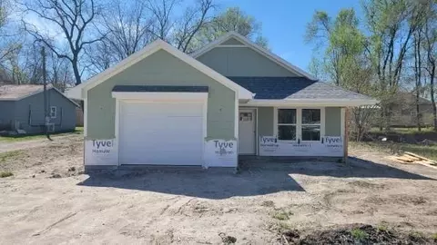 207 W Marshall St, Mayview, MO 64071