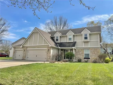 1637 83rd Ter, Kansas City, MO 64118