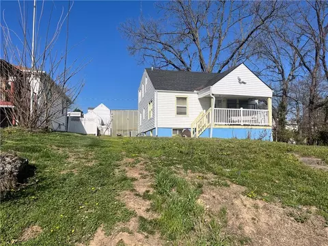 3622 N Garfield Ave, Kansas City, MO 64116