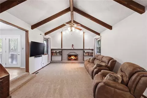 3608 NE Grant St, Lees Summit, MO 64064