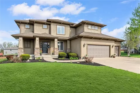 25380 W 149th Ct, Olathe, KS 66061
