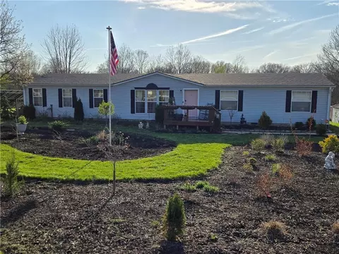 64 NW 1391st Rd, Holden, MO 64040
