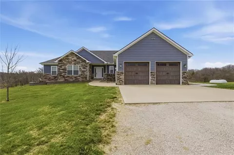 13072 Turnage Rd, Richmond, MO 64085