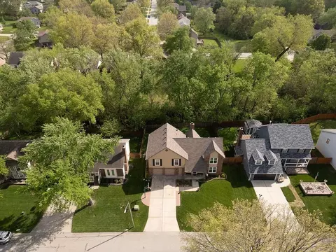 1307 SE 6th St, Lees Summit, MO 64063