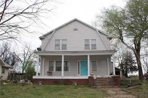 601 E Race St, Arcadia, KS 66711