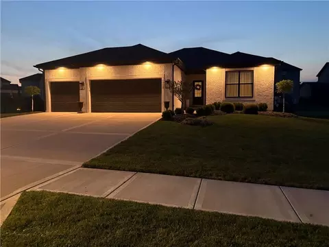 14958 S Dawson St, Olathe, KS 66061