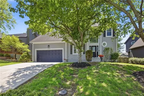 15375 W 150th St, Olathe, KS 66062