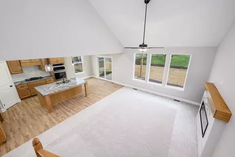 Living - 913 2nd St, Perry, KS 66073 photo 4 of 4