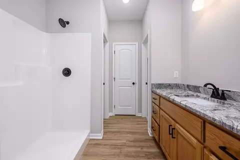 Entry Way - 913 2nd St, Perry, KS 66073 photo 2 of 3