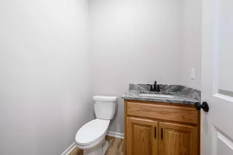 Bath - 913 2nd St, Perry, KS 66073 photo 1 of 2