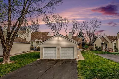 8267 N Revere Ave, Kansas City, MO 64151
