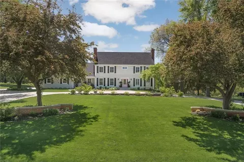12320 Donovan Dr, Country Club, MO 64505