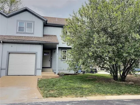 6529 Halsey St, Shawnee, KS 66216
