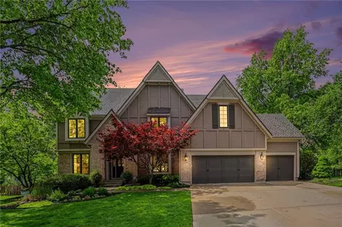 9101 W 140th St, Overland Park, KS 66221