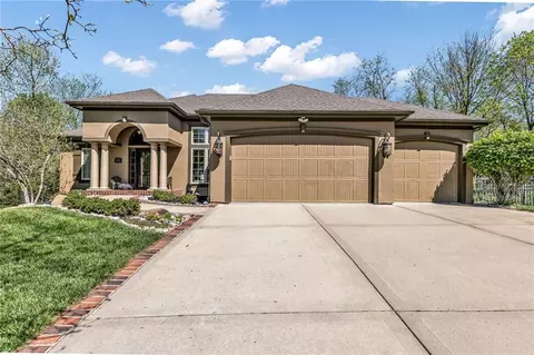 5310 NW 78 Pl, Kansas City, MO 64151