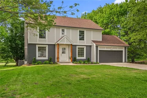 12461 W 154th Ter, Overland Park, KS 66221