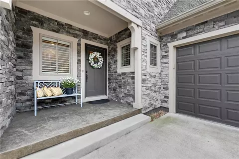 14761 Meadow Ln, Leawood, KS 66224
